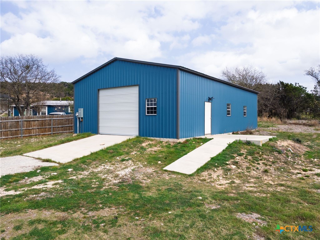 main property photo 29