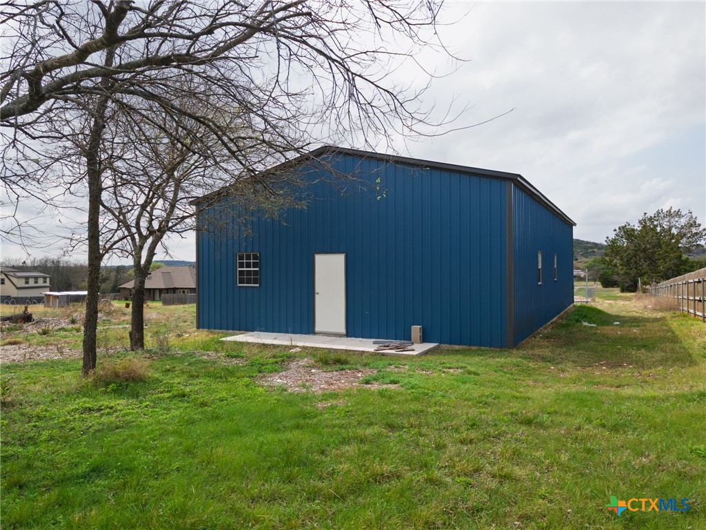 main property photo 33