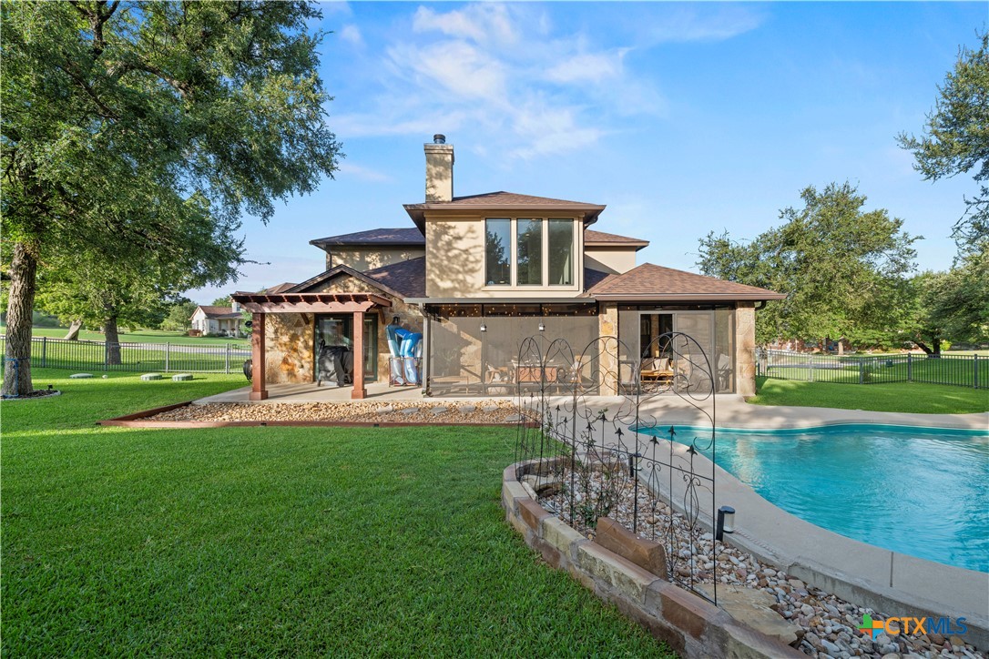 main property photo 36