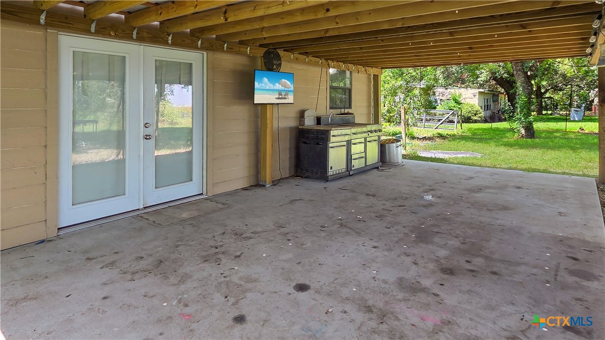 main property photo 18