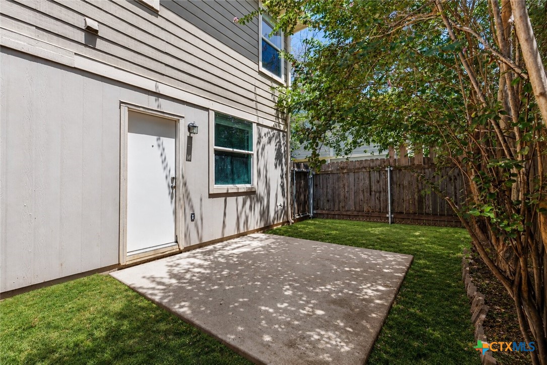 main property photo 31