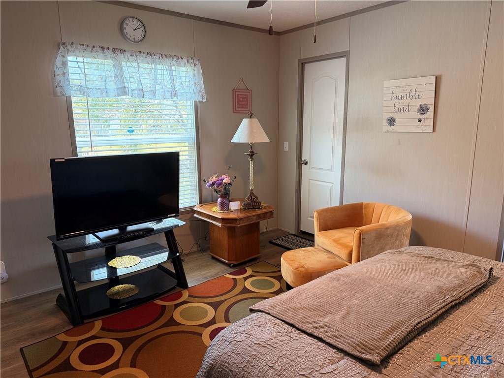 main property photo 10