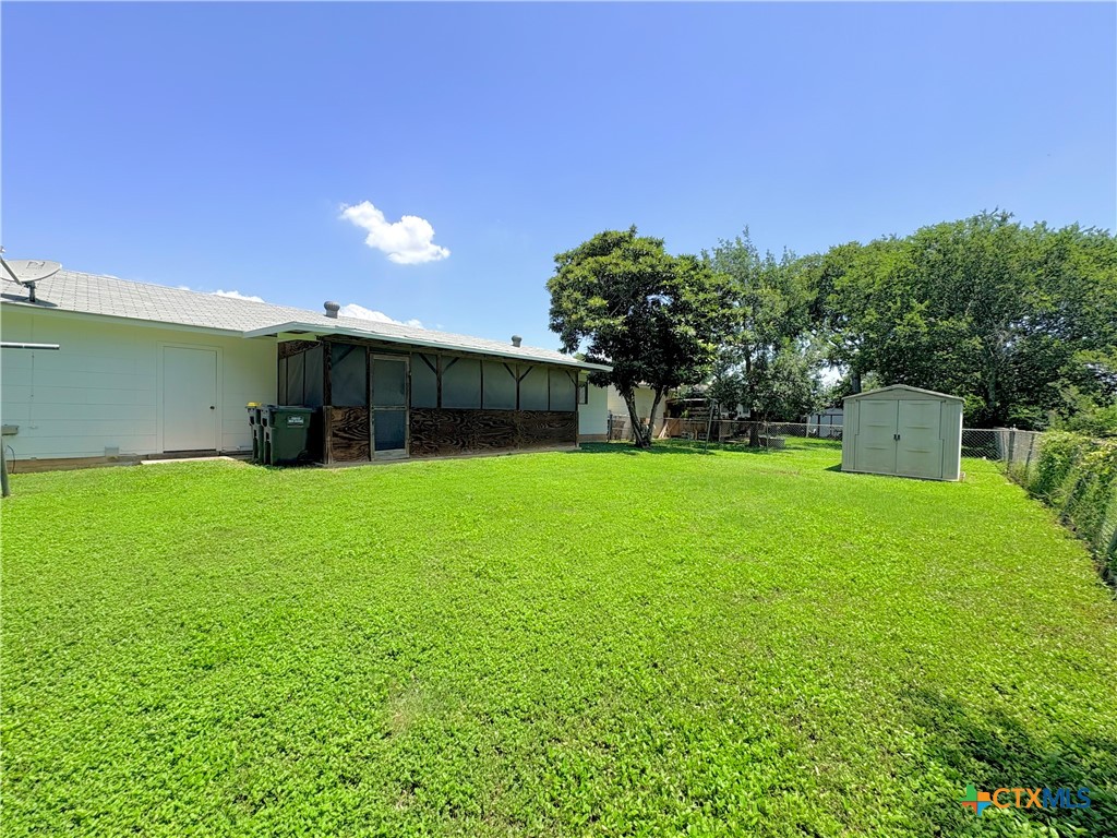 main property photo 30