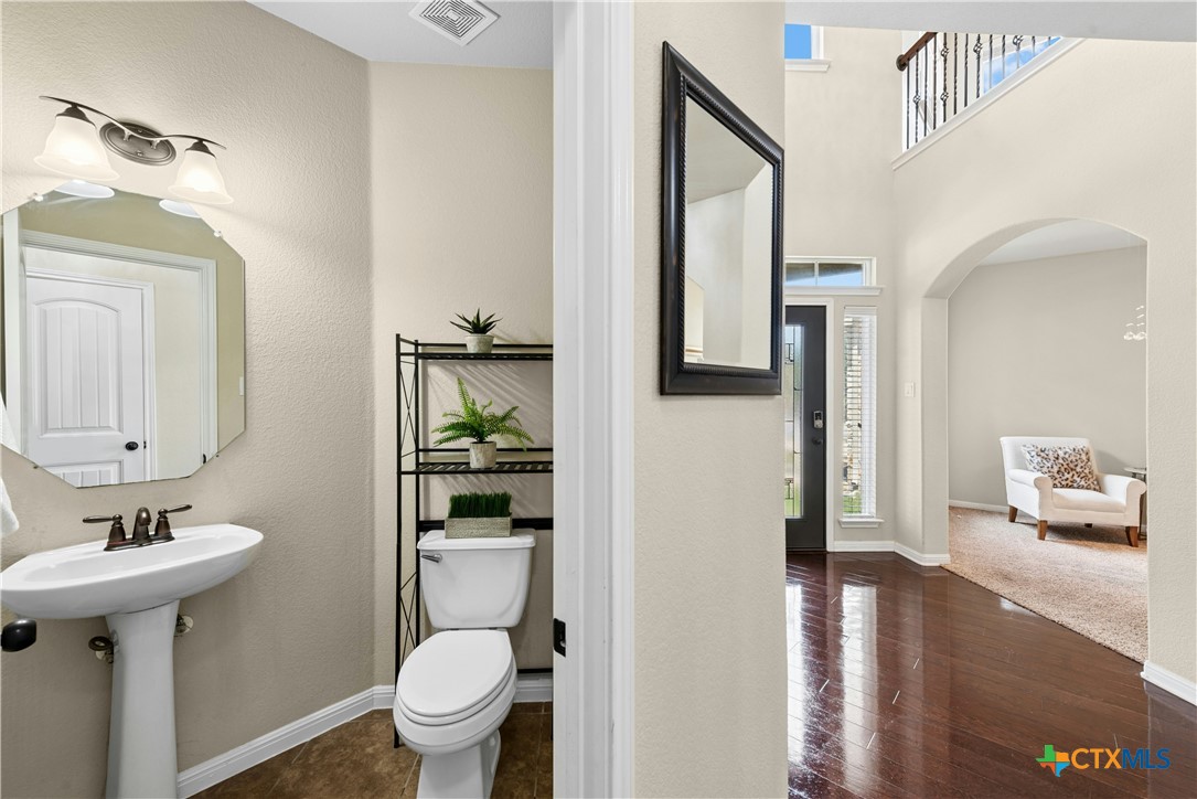 main property photo 15