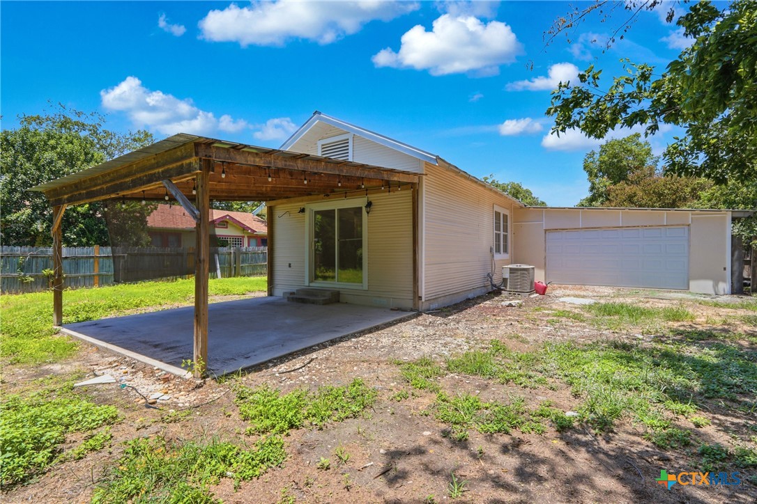 main property photo 23