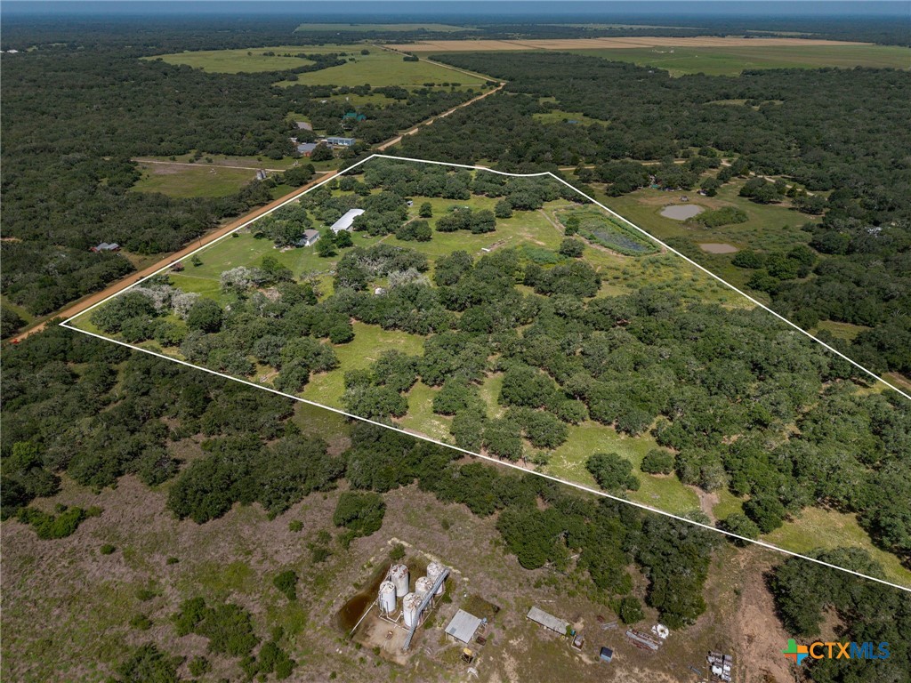 main property photo 28