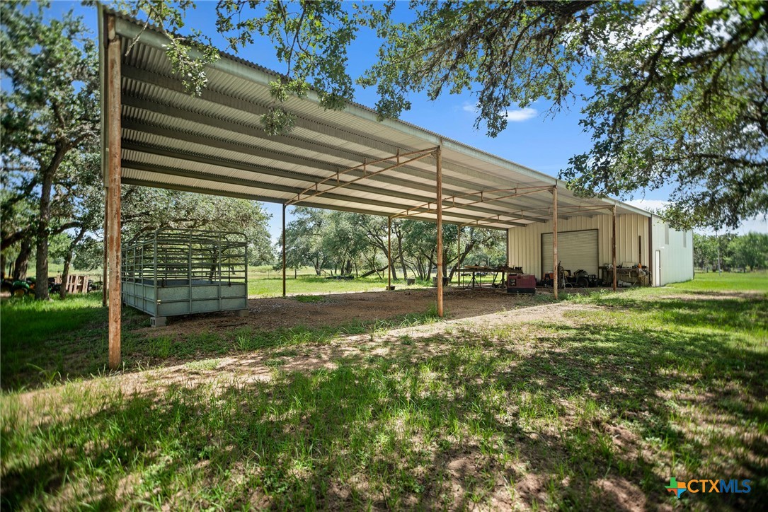 main property photo 32