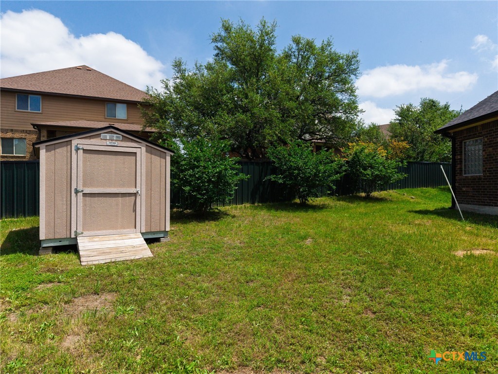main property photo 39