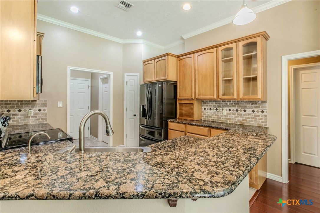 main property photo 5