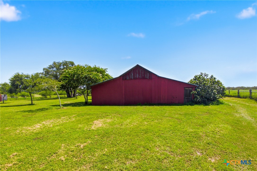 main property photo 10