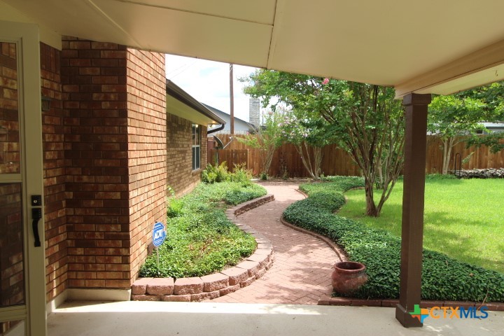 main property photo 10