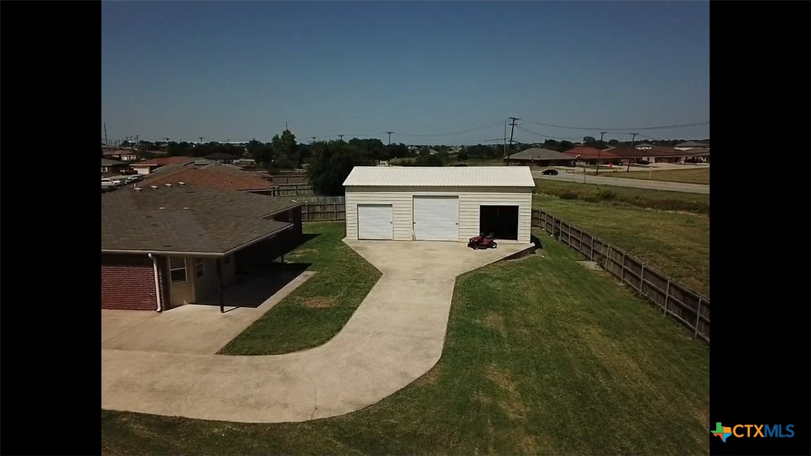 main property photo 13