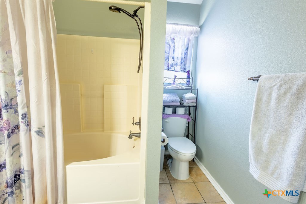 main property photo 30