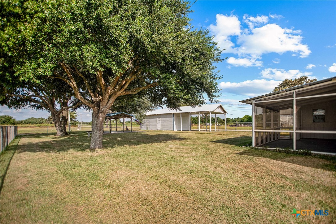 main property photo 6
