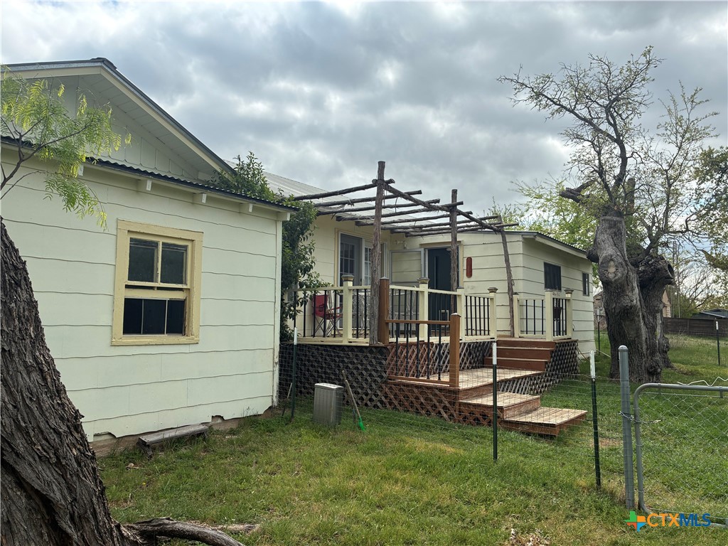 main property photo 27