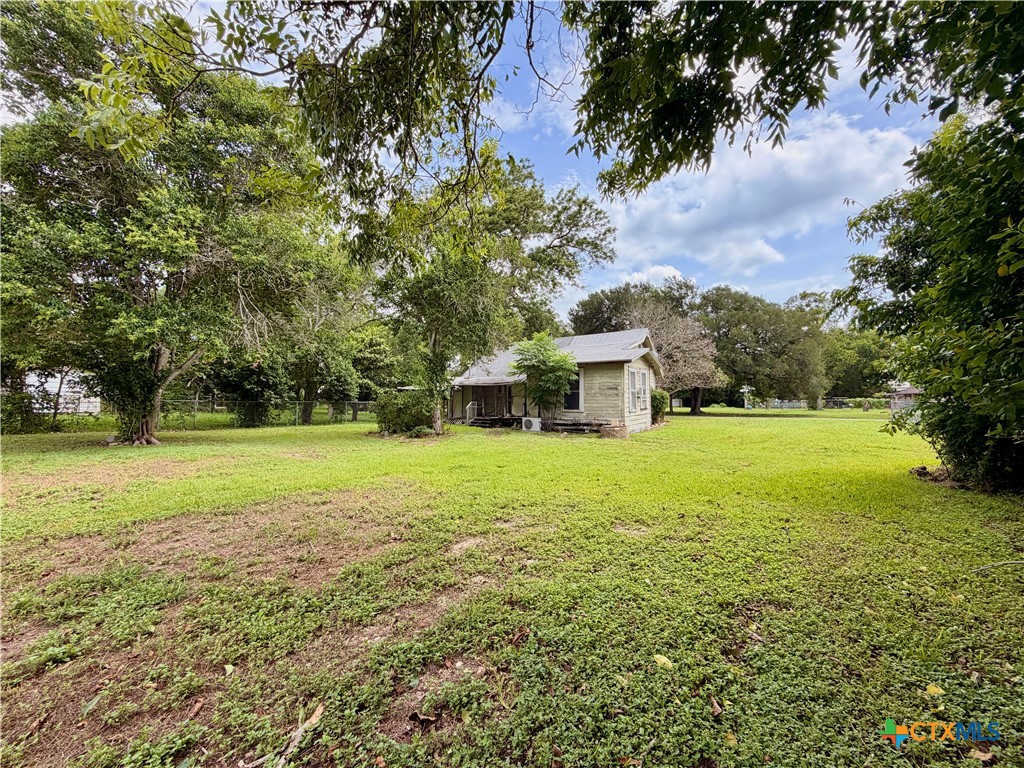 main property photo 20