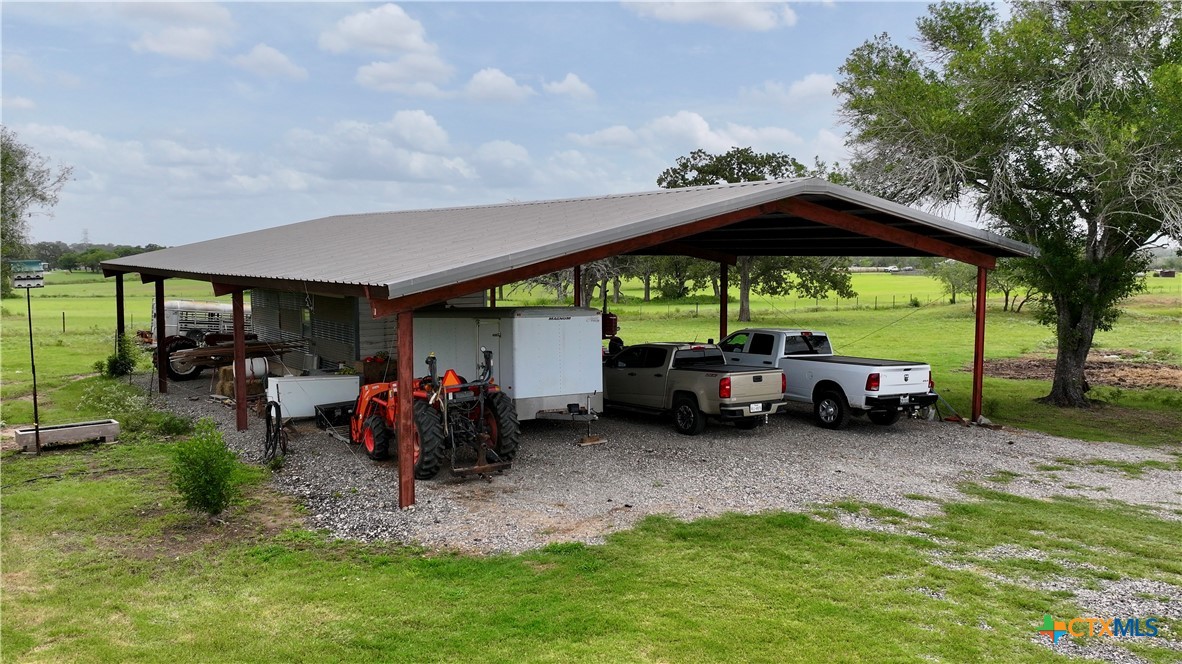 main property photo 11