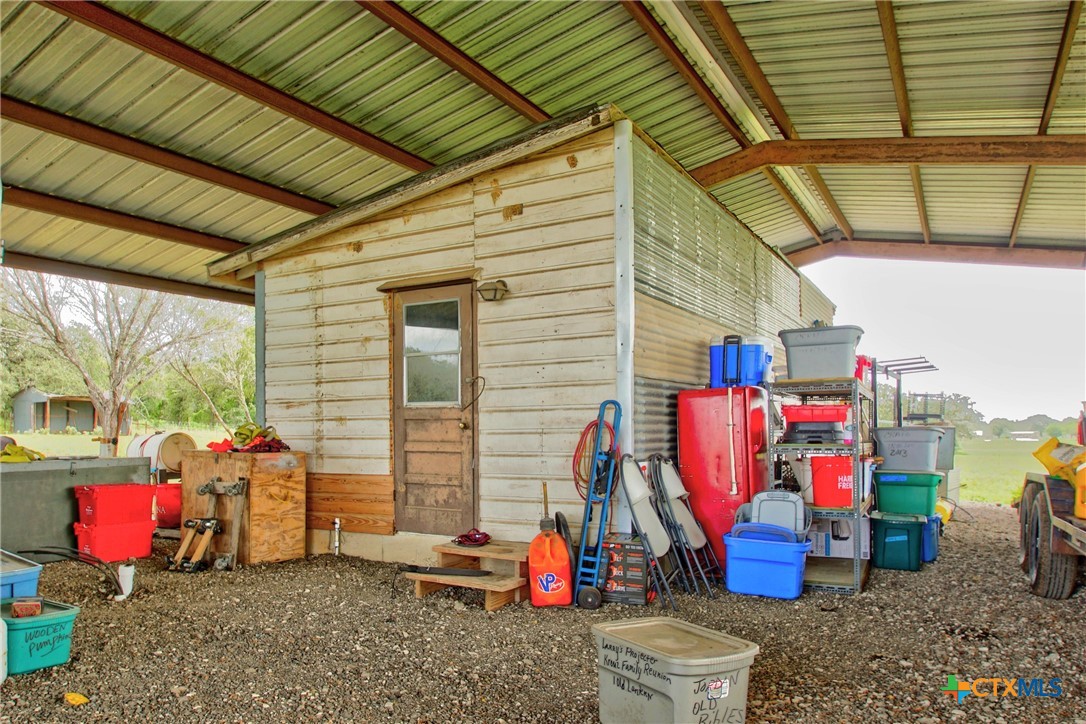 main property photo 13