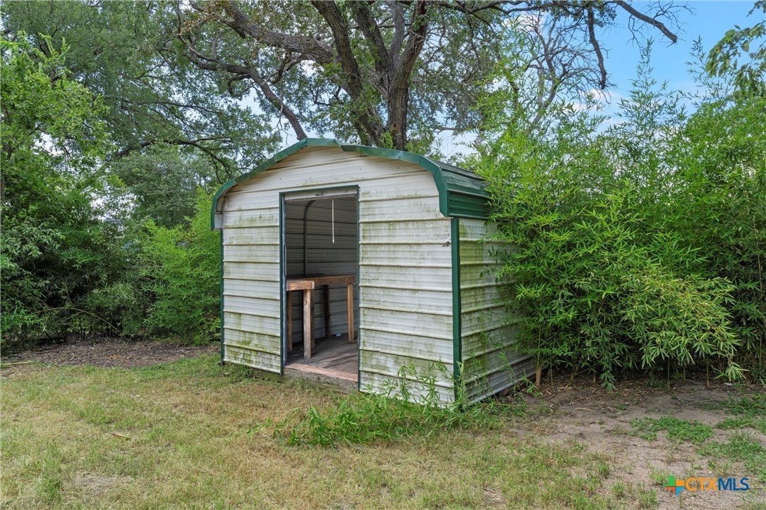 main property photo 19