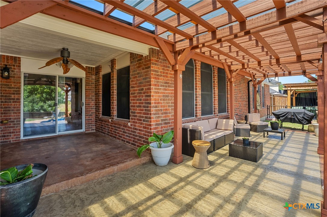 main property photo 31