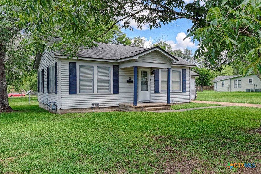 main property photo 23