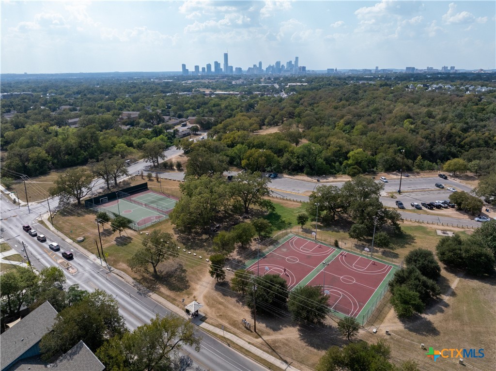 main property photo 13