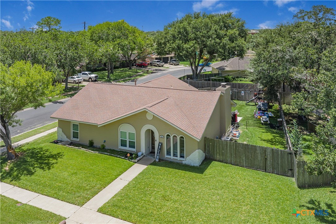 main property photo 28