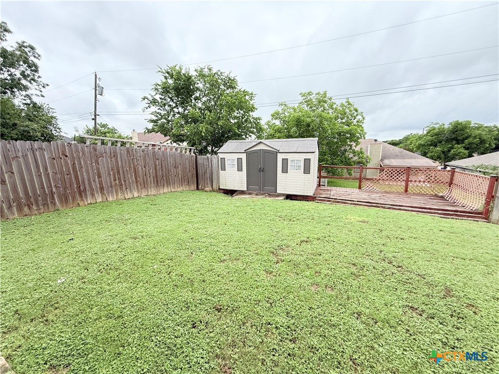 main property photo 40