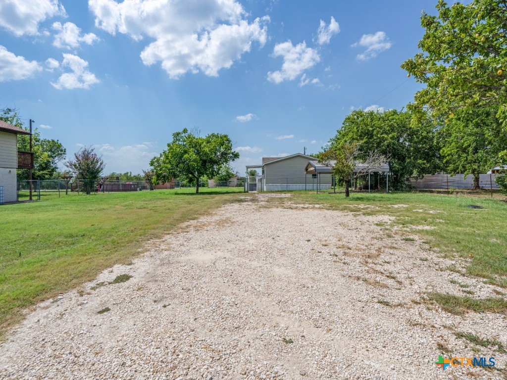 main property photo 23