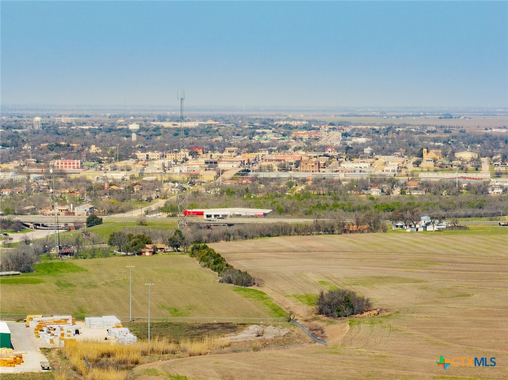 main property photo 25