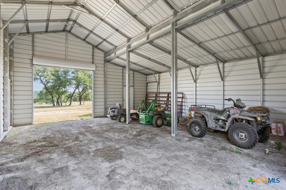 main property photo 18