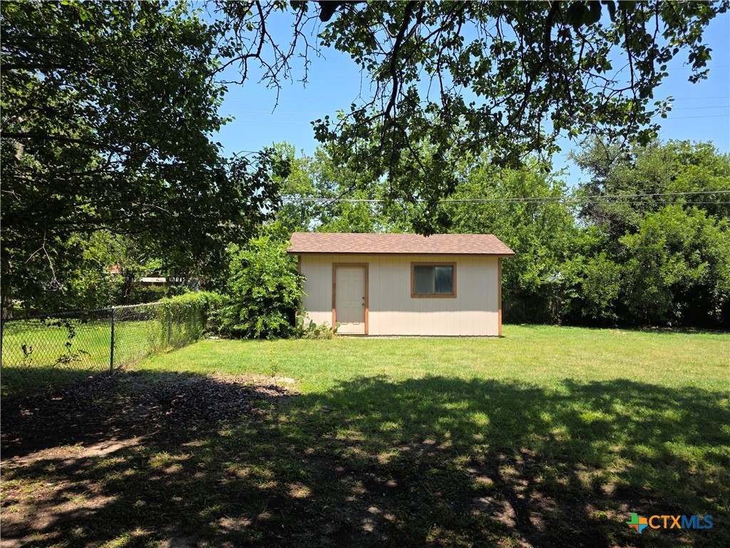 main property photo 10