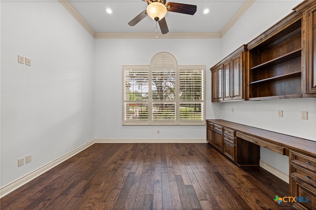 main property photo 28
