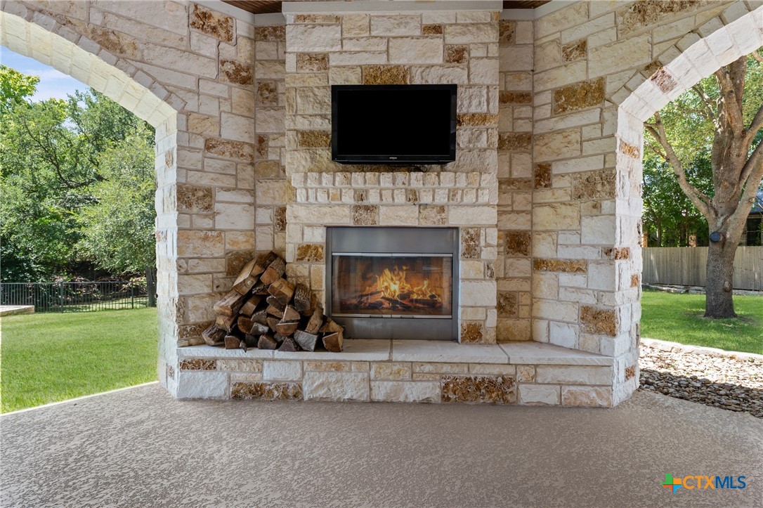 main property photo 38
