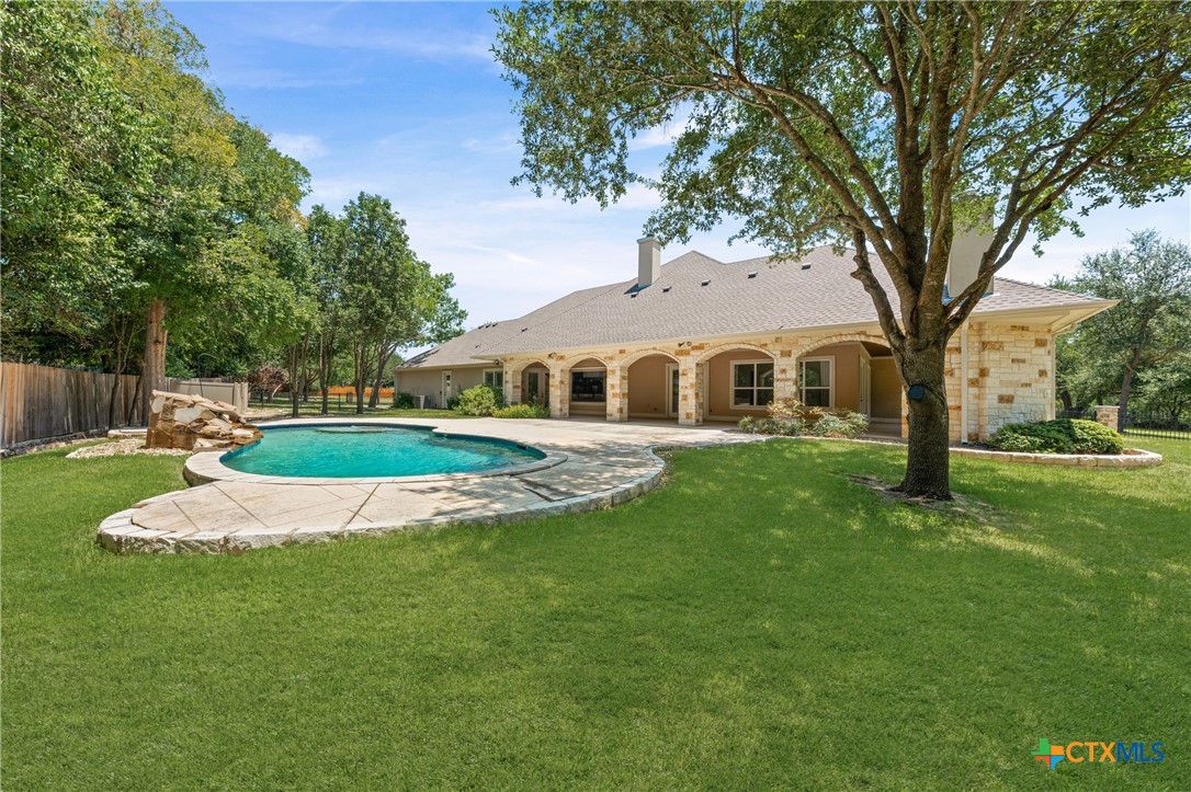 main property photo 41