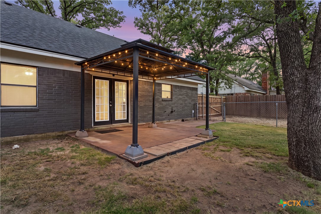 main property photo 30