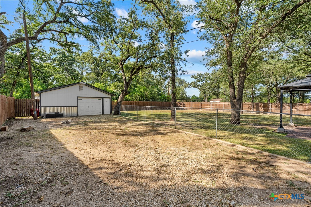 main property photo 33