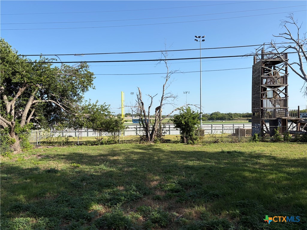 main property photo 8