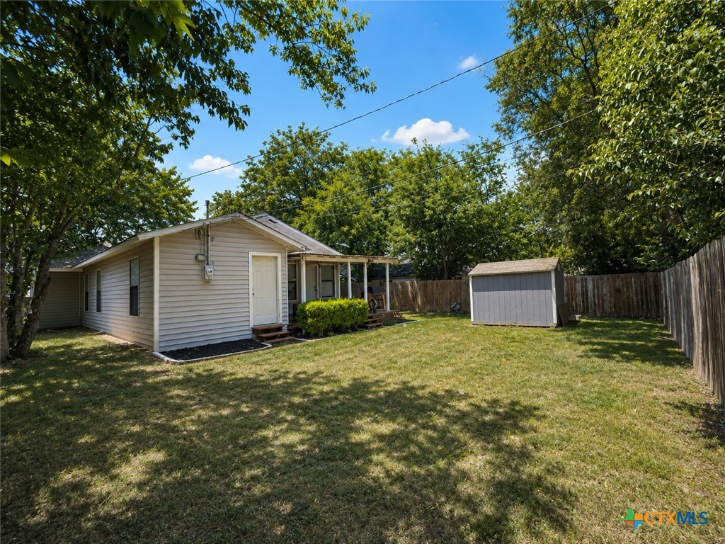 main property photo 33