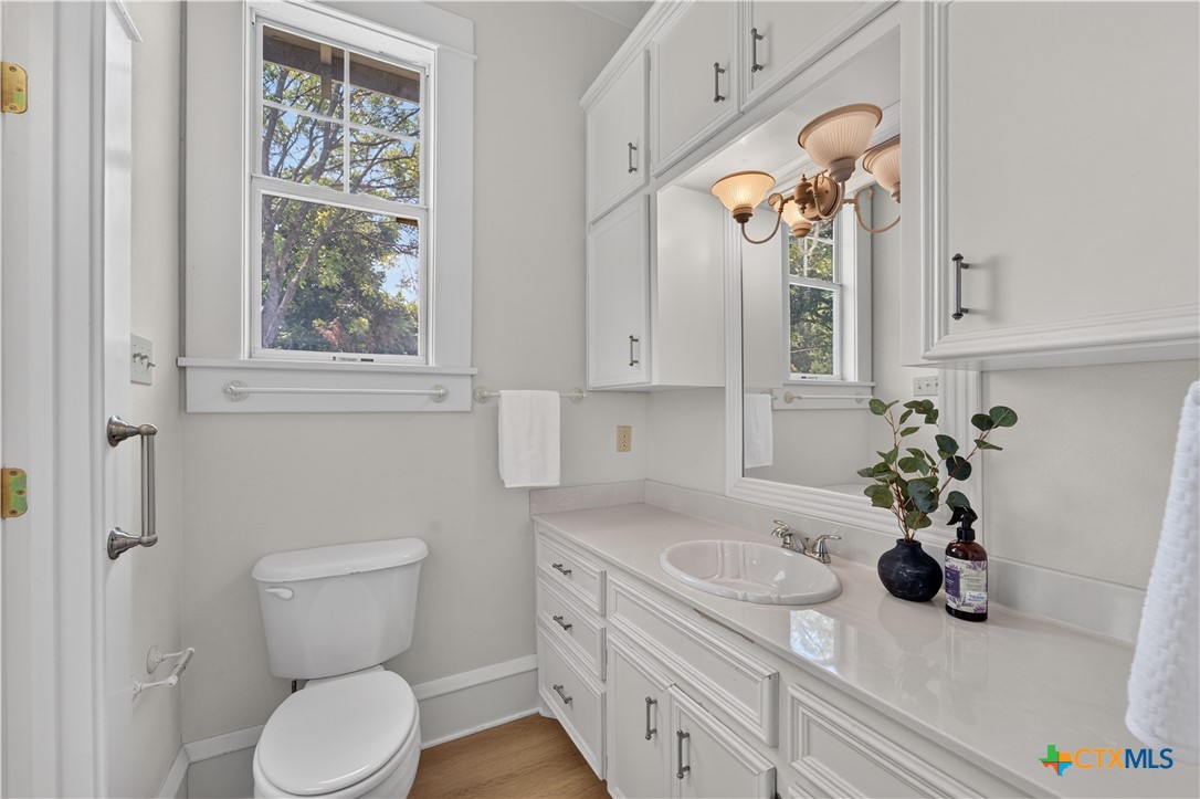 main property photo 17