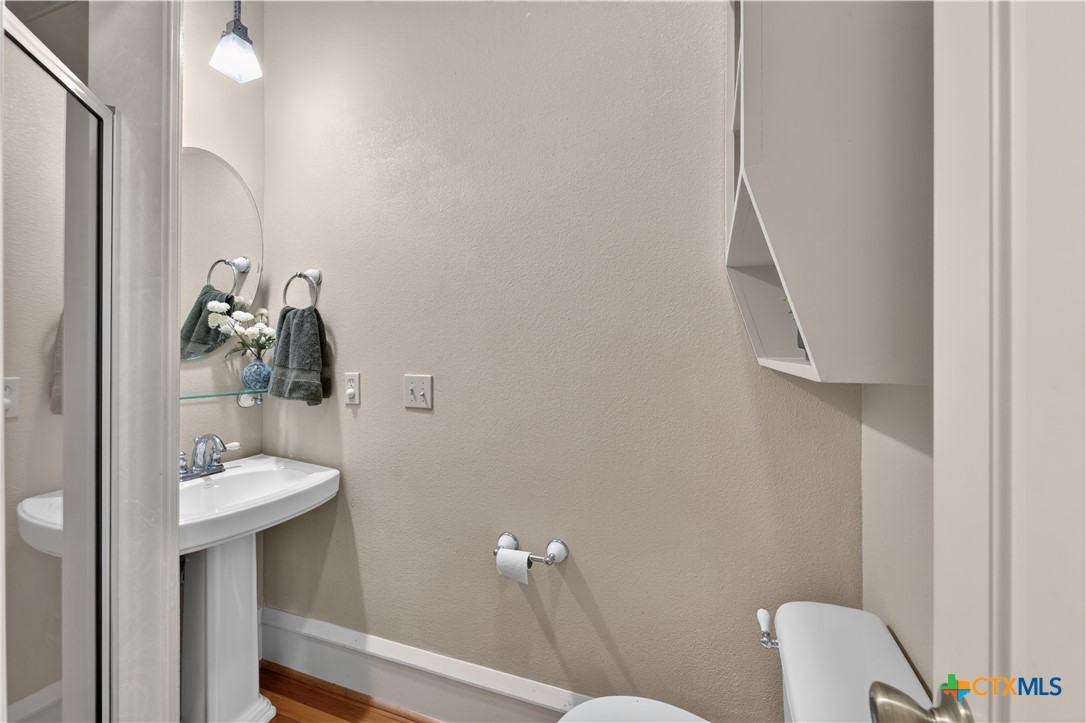 main property photo 18
