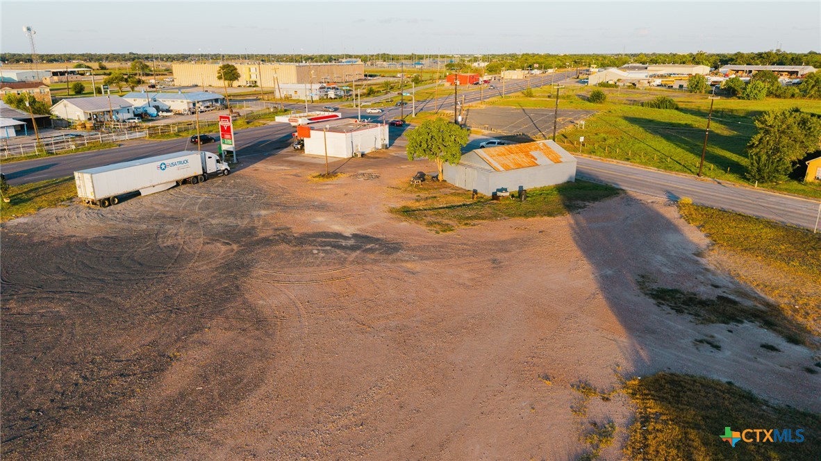main property photo 17