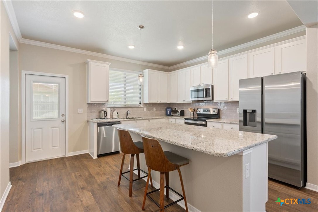 main property photo 7