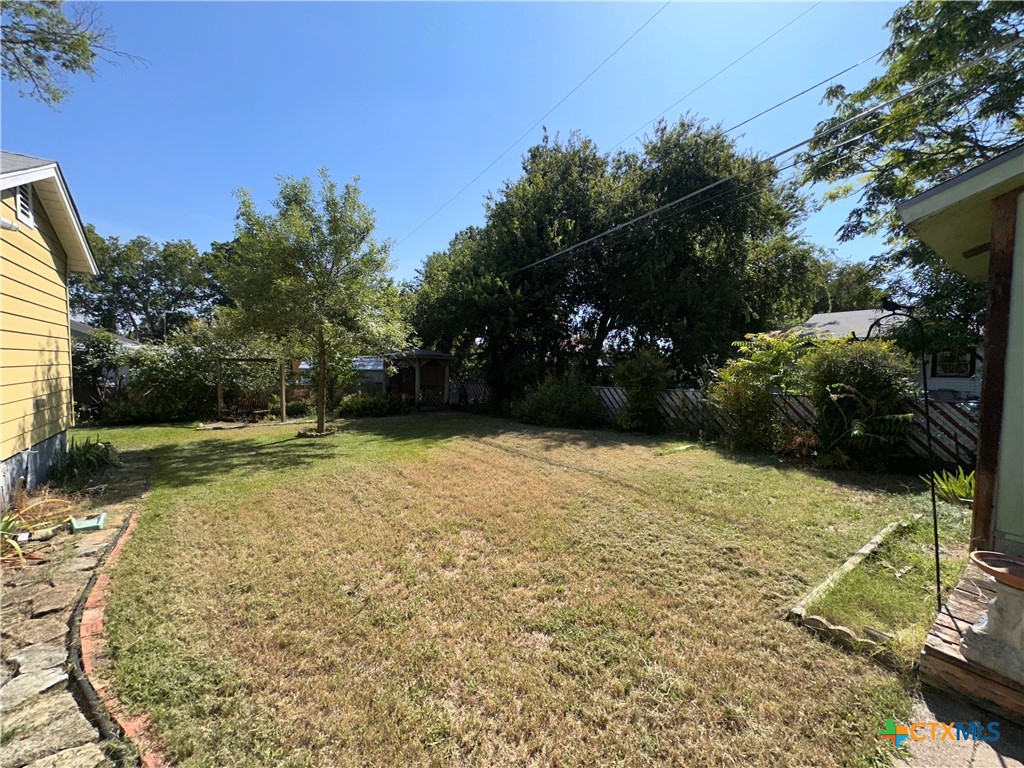 main property photo 39