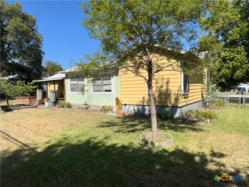 main property photo 45