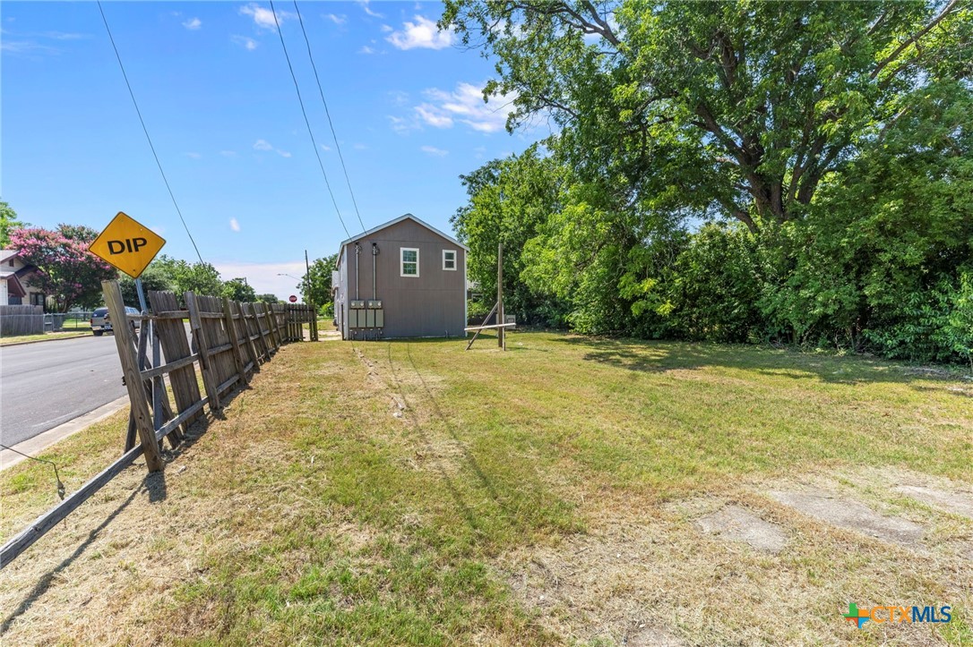 main property photo 43