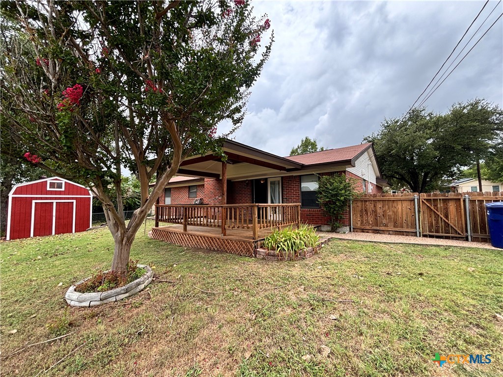 main property photo 28
