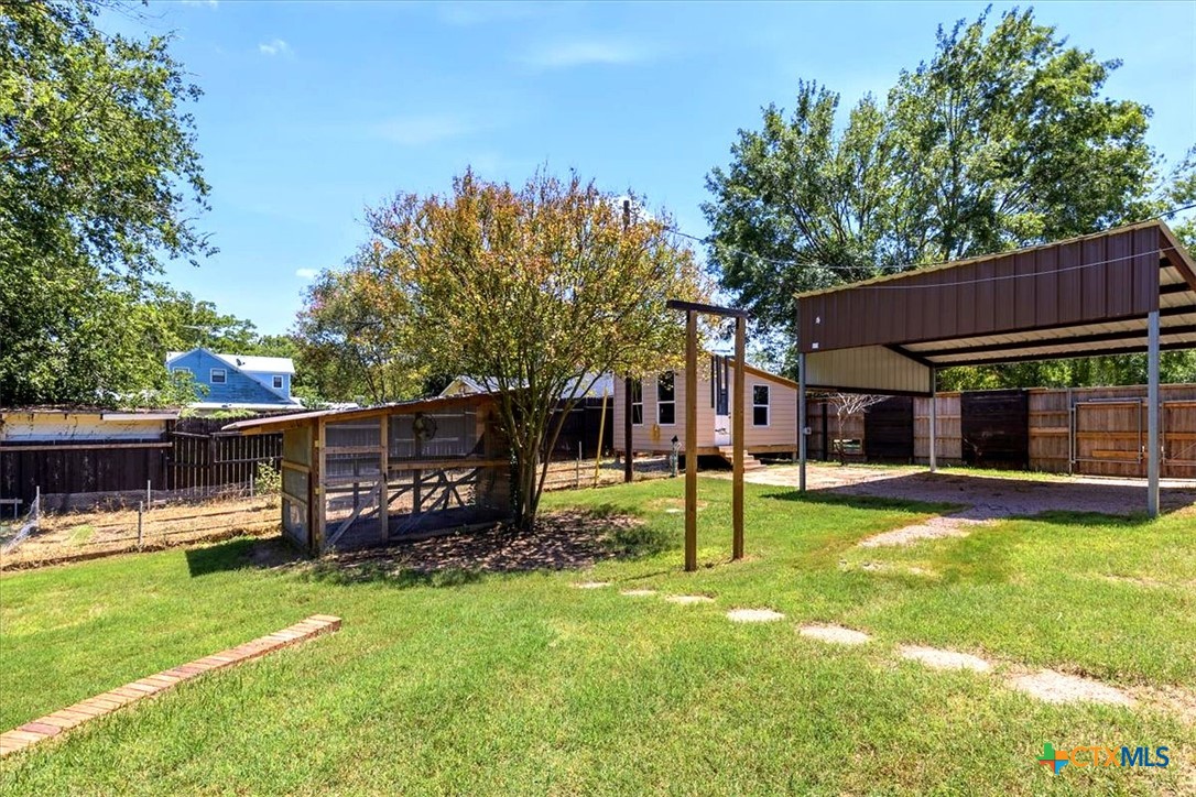 main property photo 29
