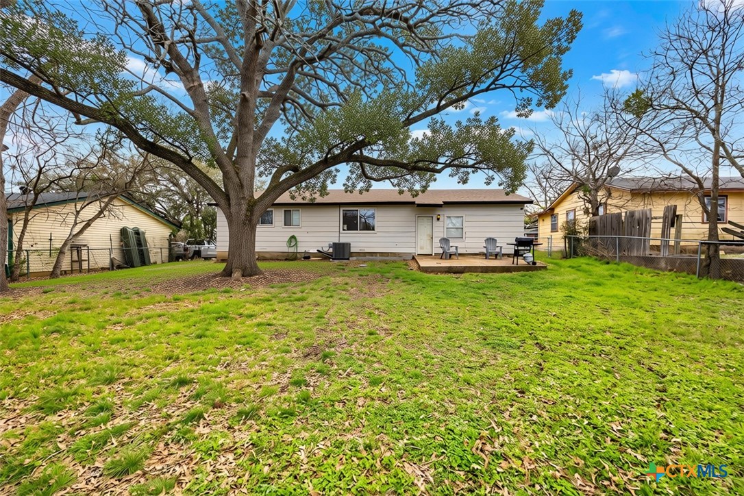 main property photo 11