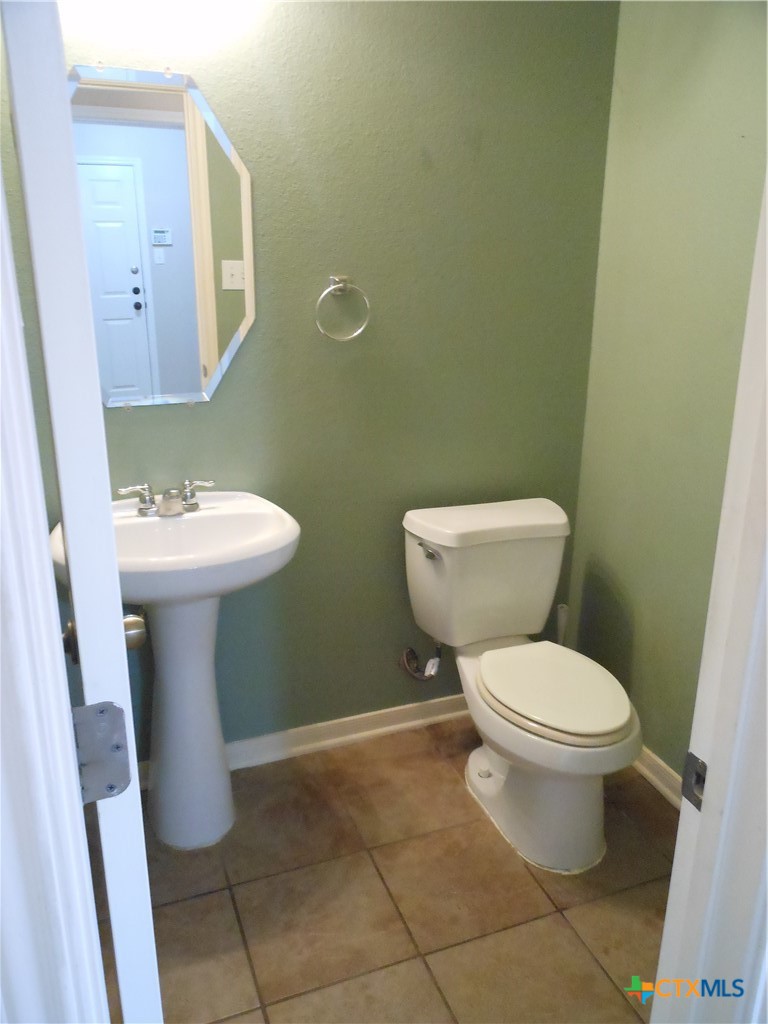 main property photo 9